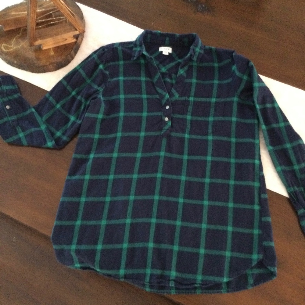 J. Crew plaid cotton shirt. Size XS. Excellent condition.